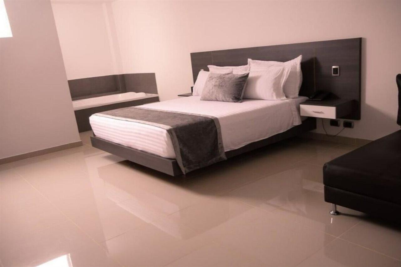 Calle 10 Express Hotel Medellín Kültér fotó