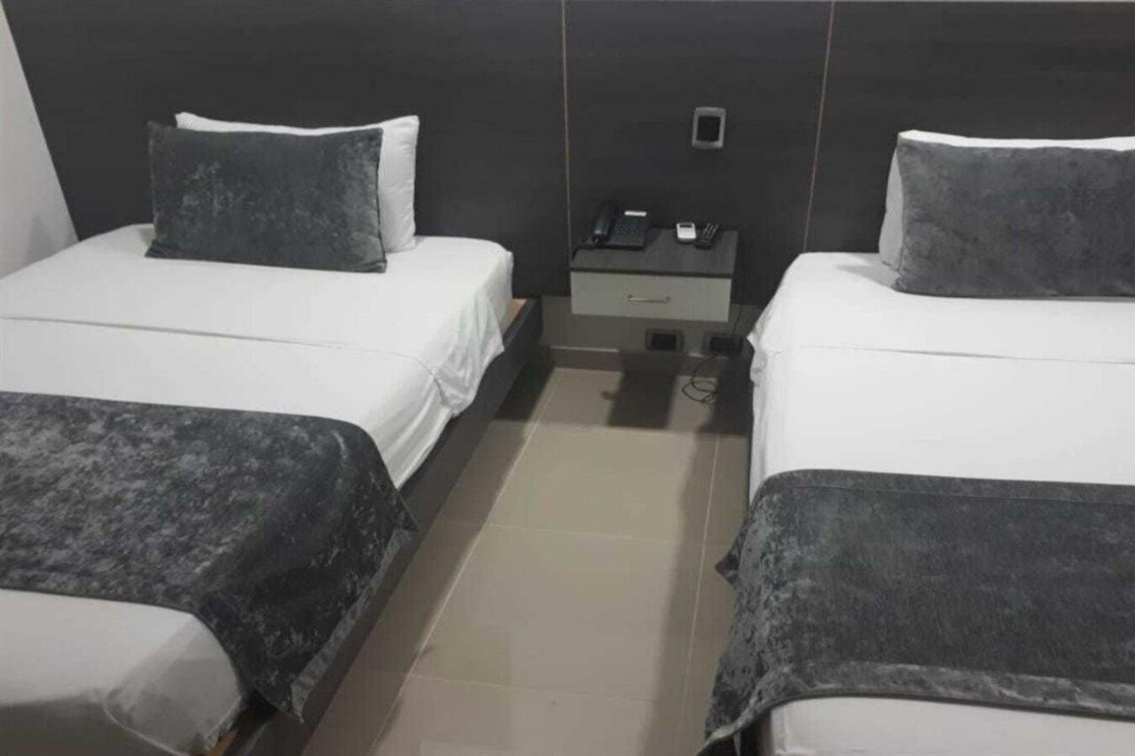 Calle 10 Express Hotel Medellín Kültér fotó