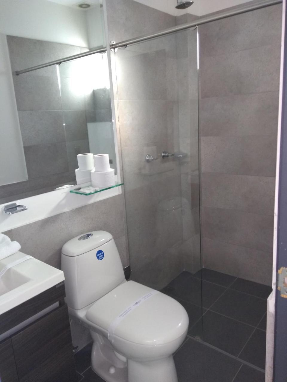 Calle 10 Express Hotel Medellín Kültér fotó