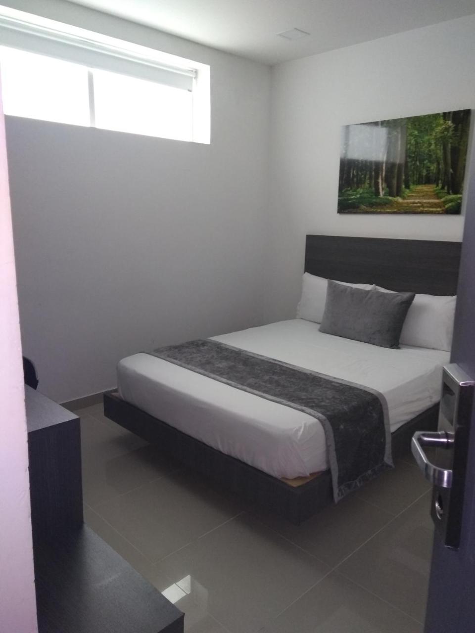 Calle 10 Express Hotel Medellín Kültér fotó