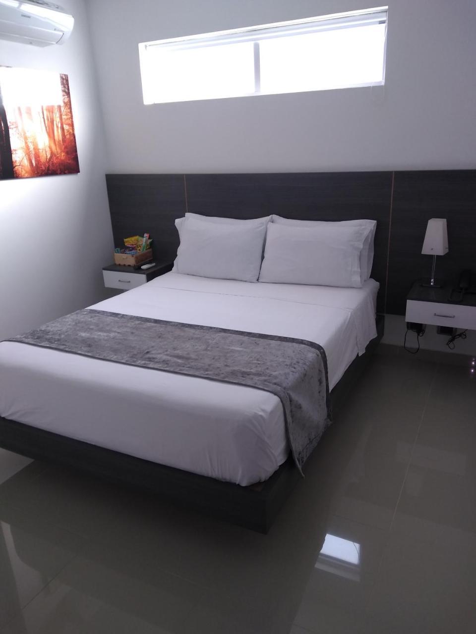 Calle 10 Express Hotel Medellín Kültér fotó