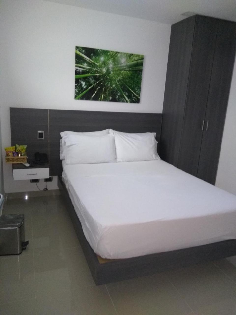 Calle 10 Express Hotel Medellín Kültér fotó